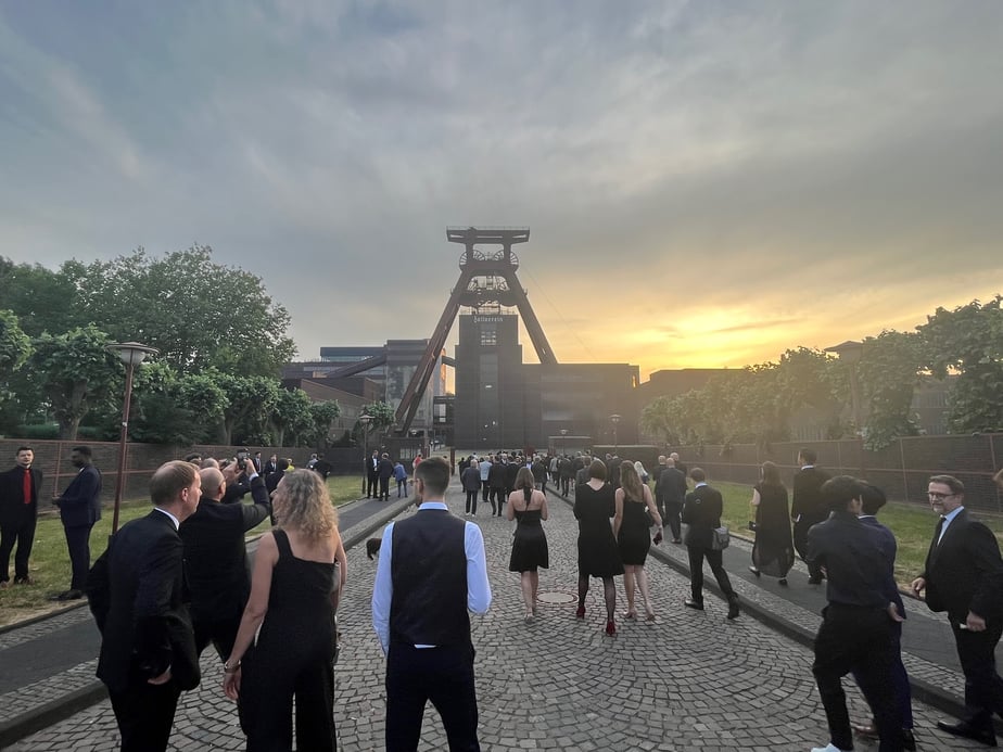 g6-punto-rojo-gala-lugar