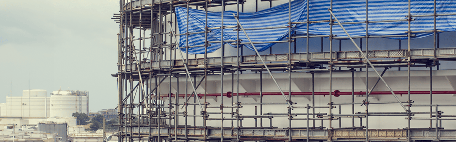 Dispositivo de seguridad para trabajadores aislados con detección de caídas