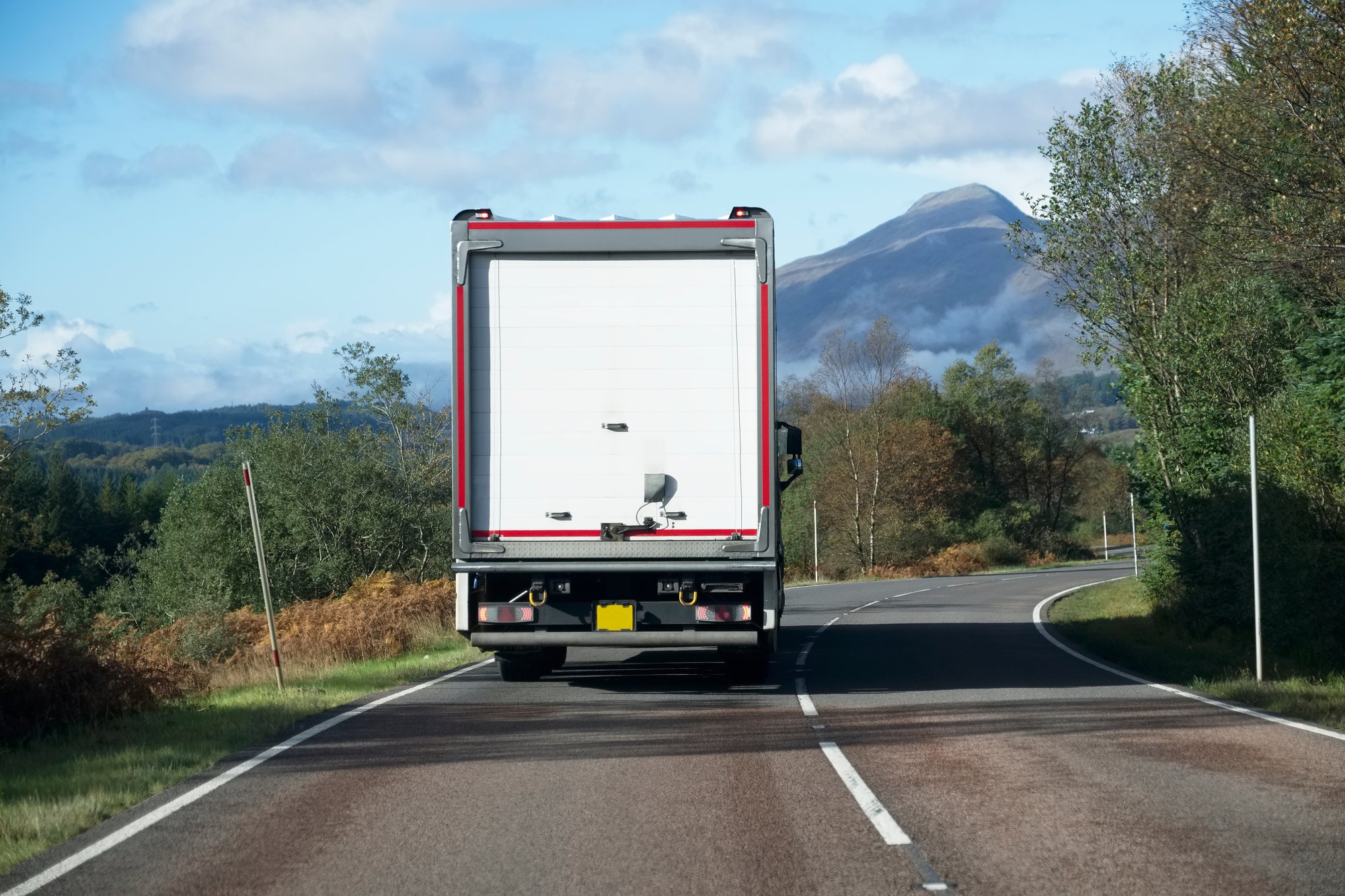 Un camionero se mantiene a salvo gracias a un dispositivo para trabajadores aislados