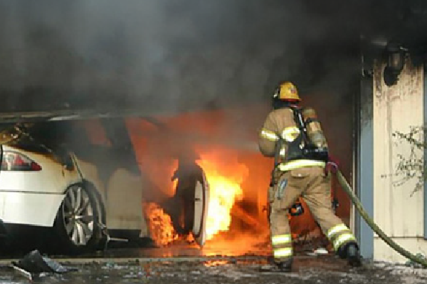 Incendio de vehículo eléctrico