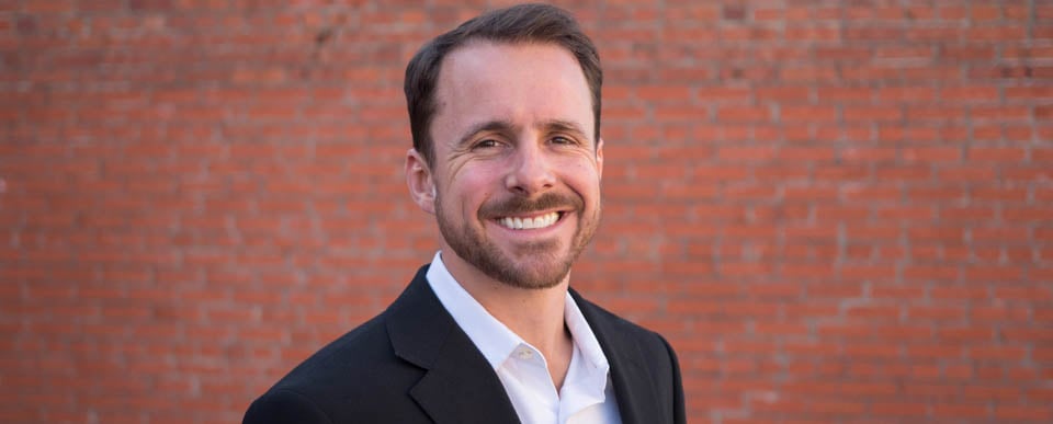 Phil Benson es diseñador sénior de experiencia de usuario en Blackline Safety.